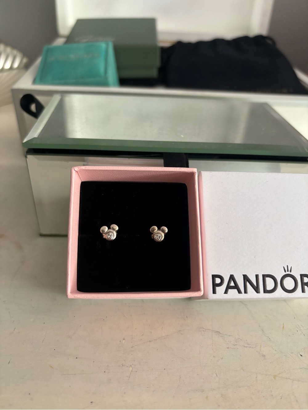 Disney Pandora Mickey Mouse head silhouette stud earrings - Picture 4 of 5